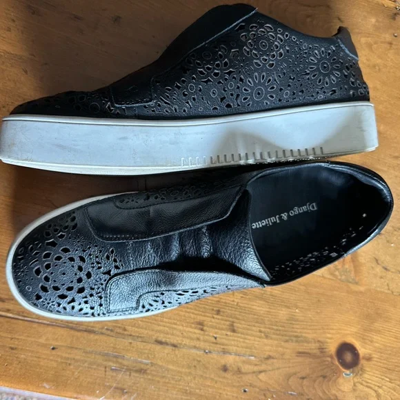 Django and Juliette perforated sneaker - Picture 2 of 3